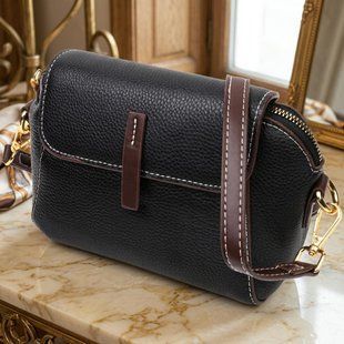 Компактна жіноча сумка з натуральної шкіри Vintage 22265 Чорна