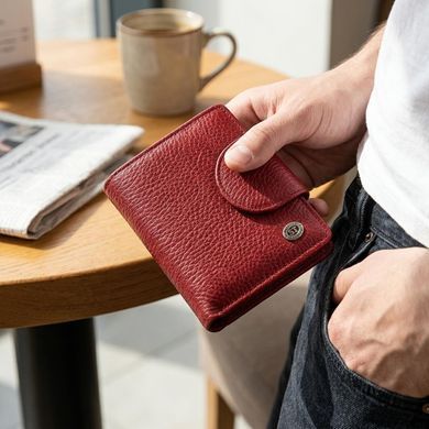 Жіночий шкіряний гаманець для карток купюр та монет ST Leather 18499 Червоний