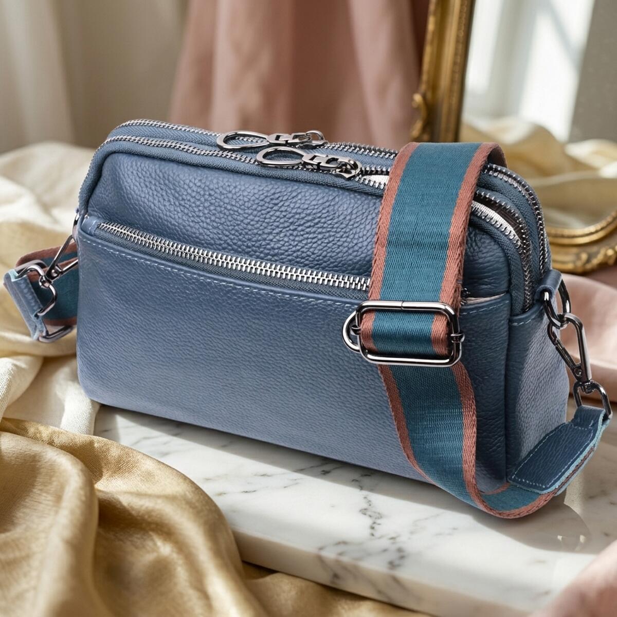 Стильна сумка для жінок з кишенями з натуральної шкіри Vintage 22600 Синя