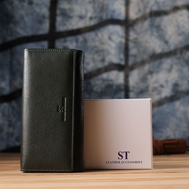 Стильний гаманець у два складення з натуральної шкіри ST Leather 23066 Зелений